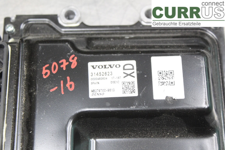 VOLVO V60  14-18 Sterownik silnika (ECU) 31452623 