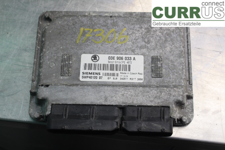 SKODA FABIA    99-07 Unité de contrôle moteur (ECU) 03E906033A 1.2i/AZQ