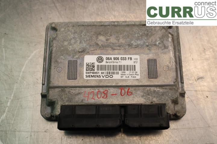 SKODA OCTAVIA    05-13 Engine Control Unit (ECU) 06A906033FB 