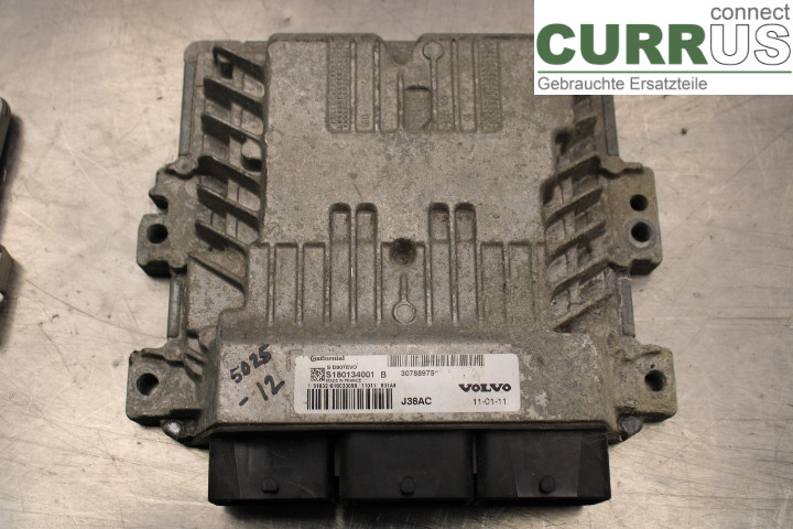 VOLVO V50      08-12 Engine Control Unit (ECU) 30788975 