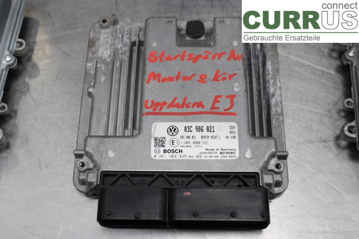 VW PASSAT      05-10 Engine Control Unit (ECU) 03C906021 