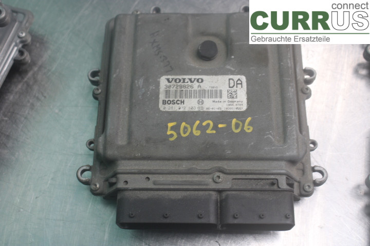 VOLVO V70 05-08 Engine Control Unit (ECU) 30729826A