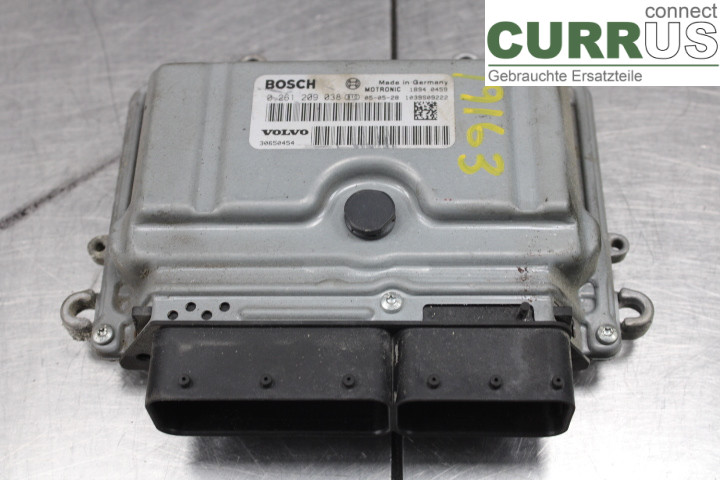 VOLVO V50      04-07 Motorsteuergerät (ECU)  2.5T/B5254T3