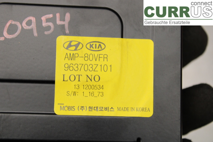 HYUNDAI i40  08-15 Radio-CD-/Multimedia-Panel  1.7CRDi/D4FD