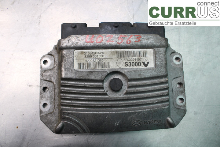 RENAULT MÉGANE II  03-05 Motorsteuergerät (ECU) 8200321263 K4M-760