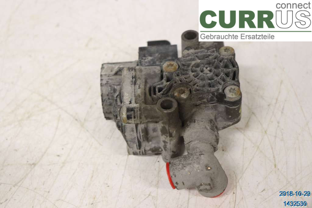 Volvo FH AC control unit 21327360 D16K650