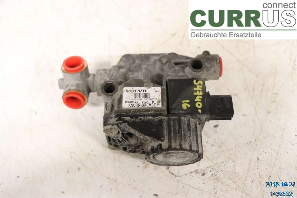 Volvo FH AC control unit 21327360 D16K650