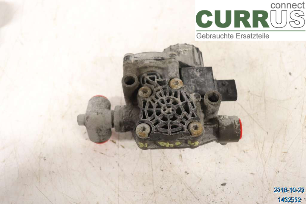 Volvo FH AC control unit 21327360 D16K650