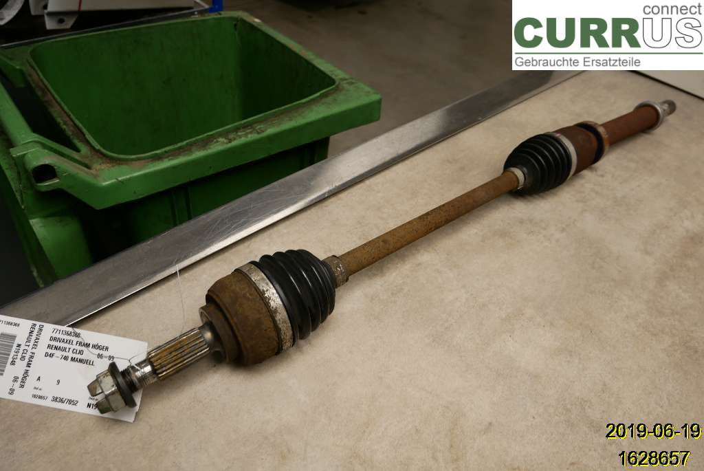 RENAULT CLIO III  06-09 Transmissionsdele 7711368368 D4F-740