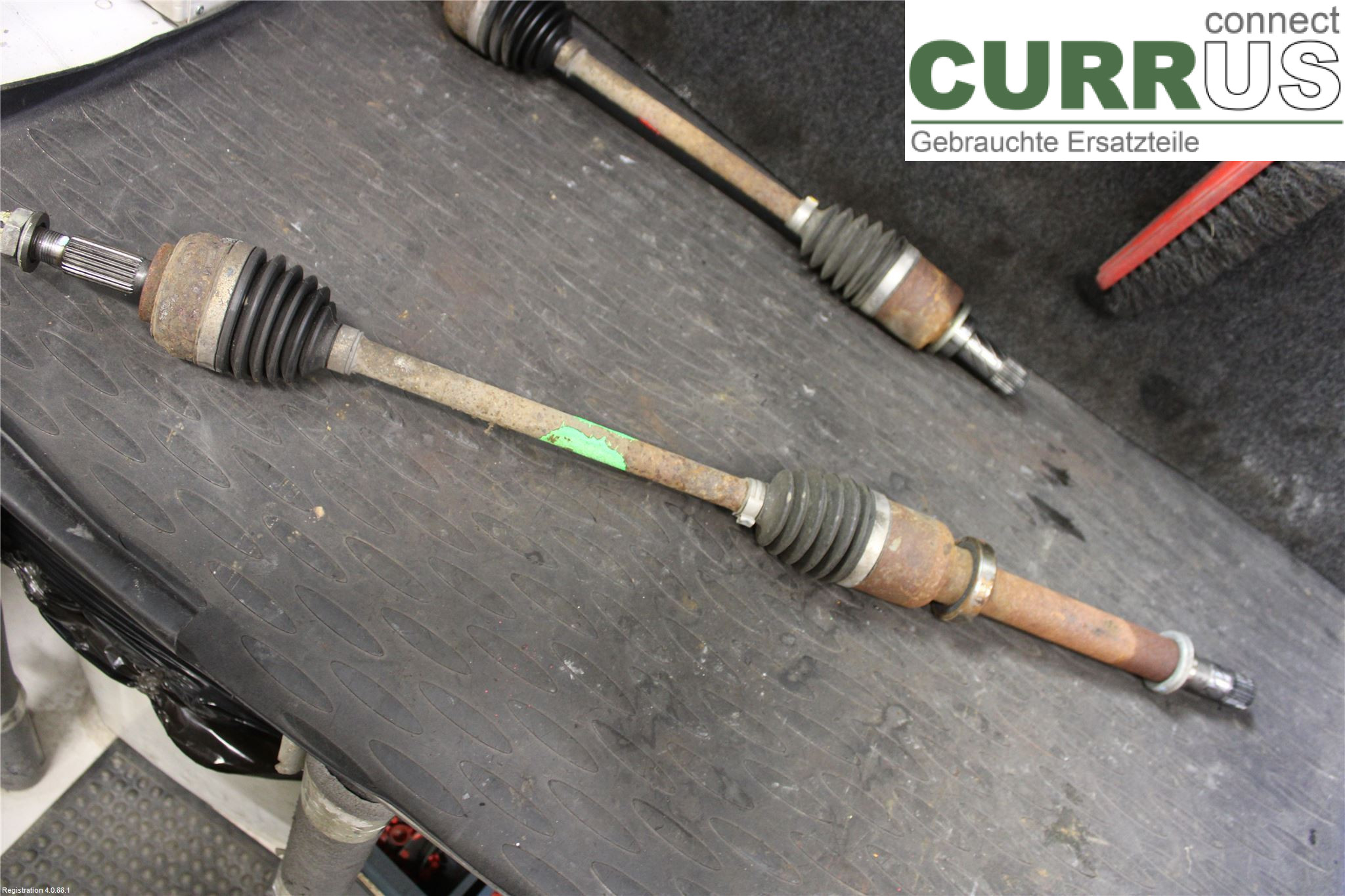 RENAULT CLIO III  06-09 Transmissionsdele 8200378880 D4F-742