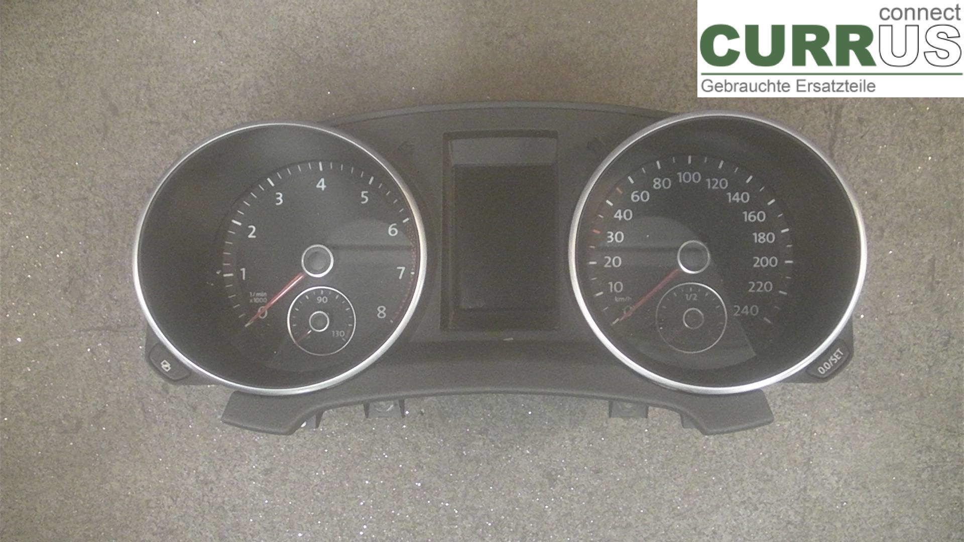  Instrument cluster / comb 5K0920870D 1.4EDC4