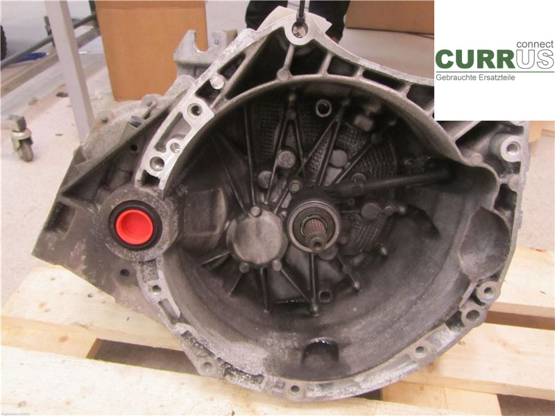 NISSAN QASHQAI   10-14 Gearbox (6-speed) 3201000Q4G 2.0L MR20DE