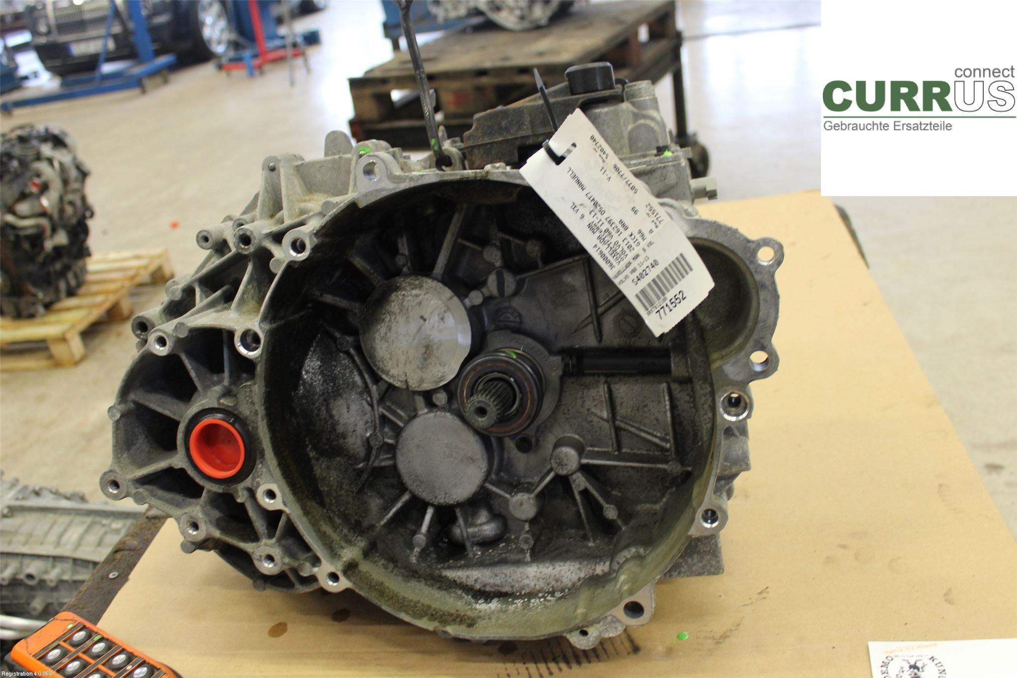 VOLVO V60  11-13 Gearbox (6-speed) 36000614 D5204T7