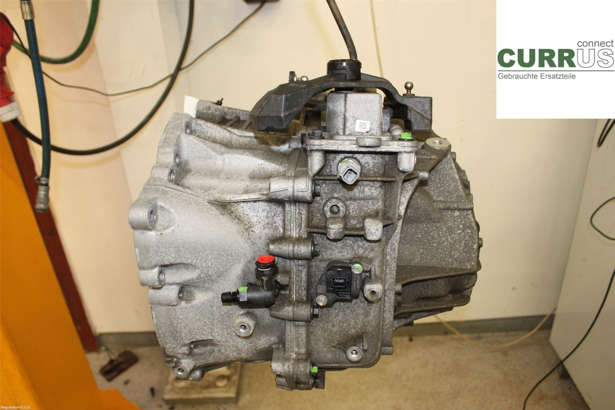 VOLVO V40  12-19 6-Gang-Getriebe 36010296 D4204T8