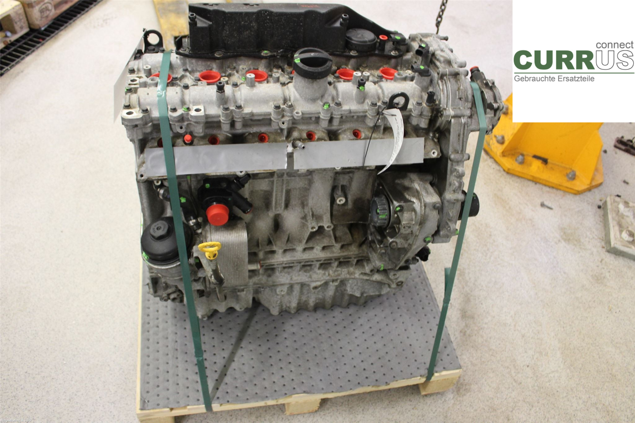 VOLVO V60  11-13 Silnik 36050646 B6304T4