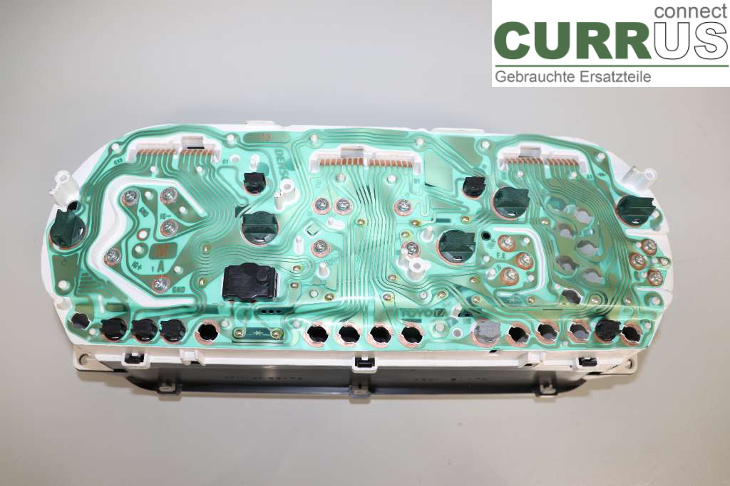 TOYOTA CAMRY    97-00 Instrument cluster / comb 83800-33460 2,2i R4 131Hk