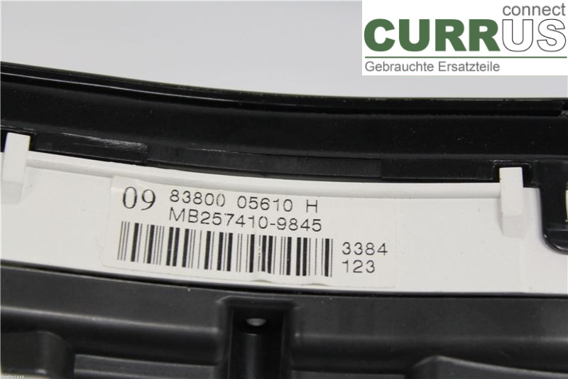 TOYOTA AVENSIS   03-06 Instrument cluster / comb 8380005610 2,4I