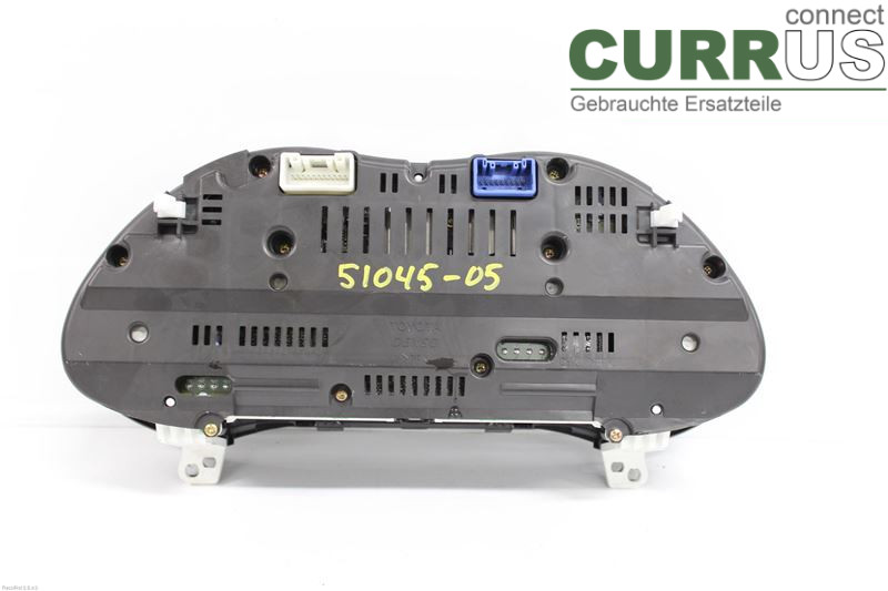 TOYOTA AVENSIS   03-06 Instrument cluster / comb 8380005610 2,4I