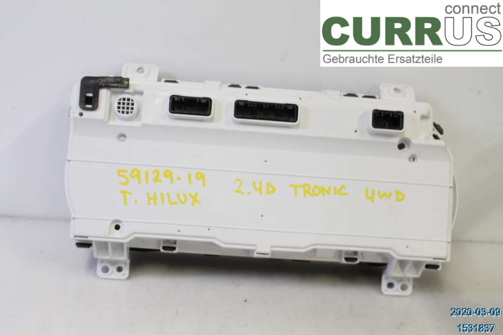 TOYOTA HILUX  16- Instrument cluster / comb 83800FD290 2,4 D-4D