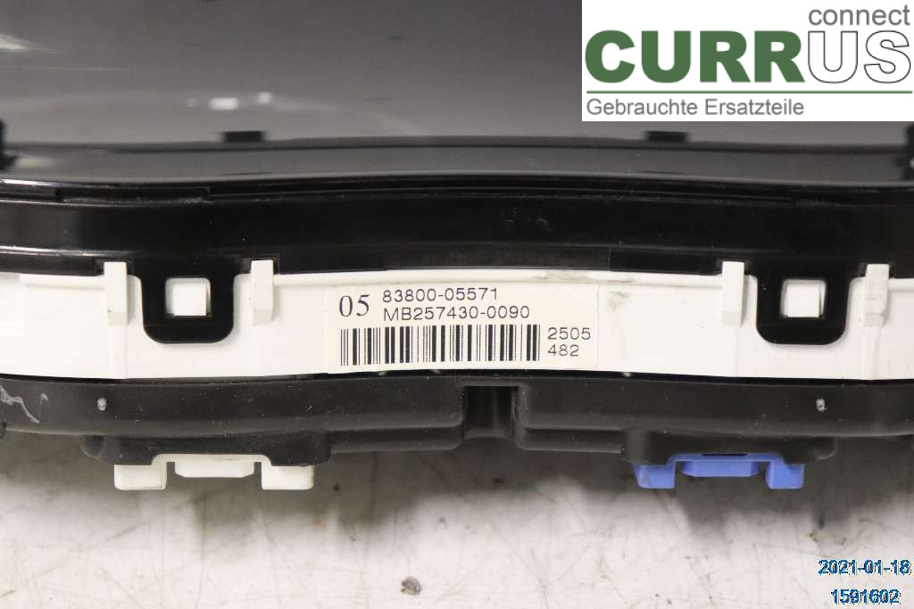 TOYOTA AVENSIS   03-06 Instrument cluster / comb 8380005571 2,0