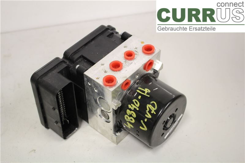 VOLVO V70    14-16 ABS Hydraulic unit 31423349 D4 2.0