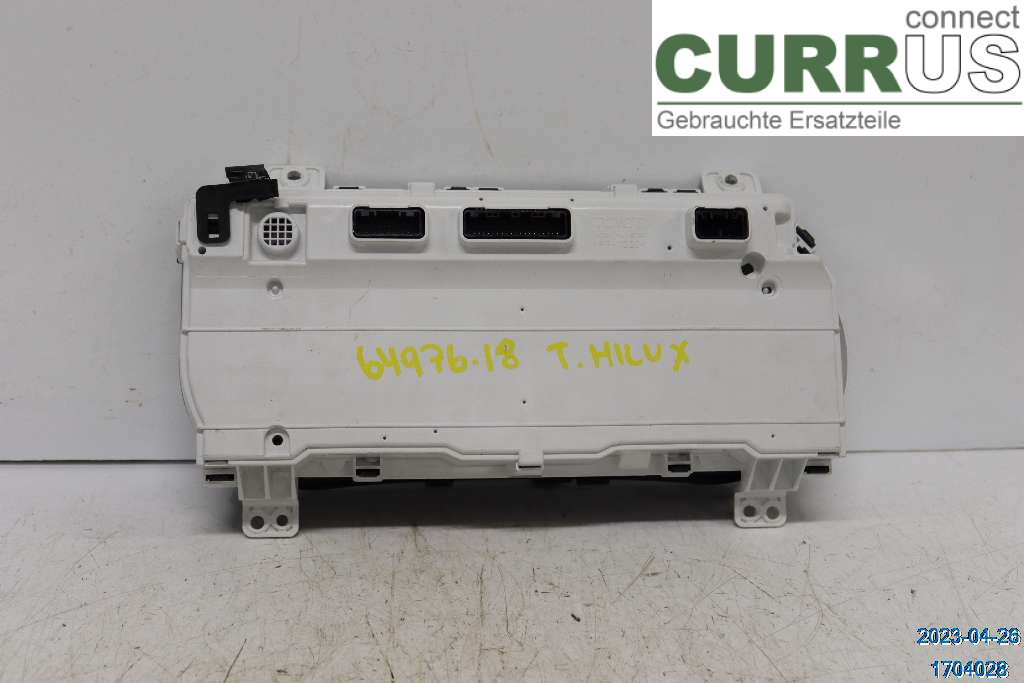 TOYOTA HILUX  16- Bloc instruments / combiné 83800FC890 2,4 D-4D