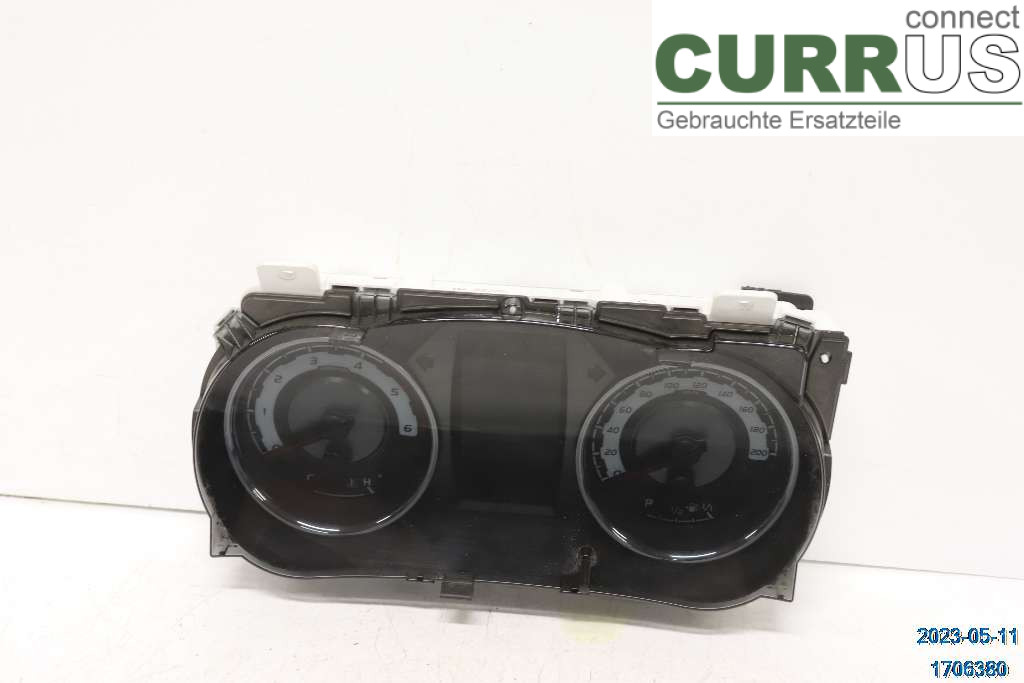 TOYOTA HILUX  16- Instrument cluster / comb 83800FD290 2,4 D-4D