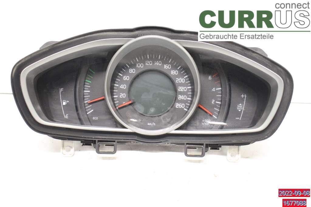 VOLVO V40  CROSS COUNTRY 13-19 Instrument cluster / comb 36010387 D3 2.0