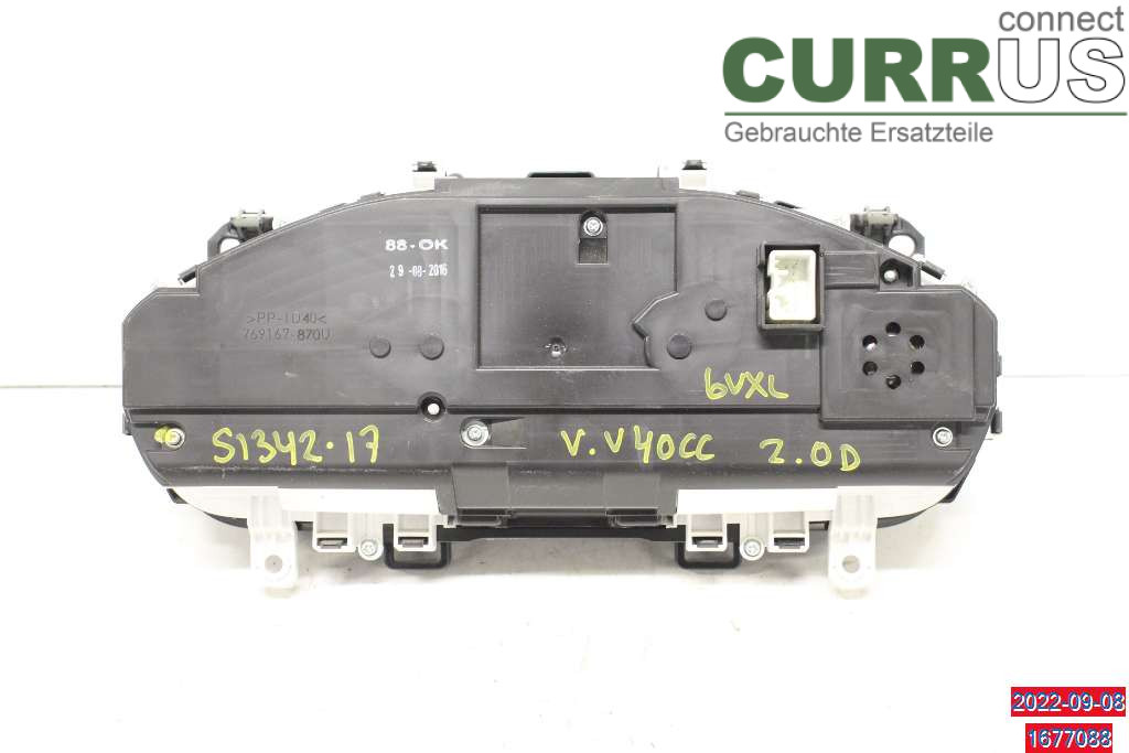VOLVO V40  CROSS COUNTRY 13-19 Instrument cluster / comb 36010387 D3 2.0