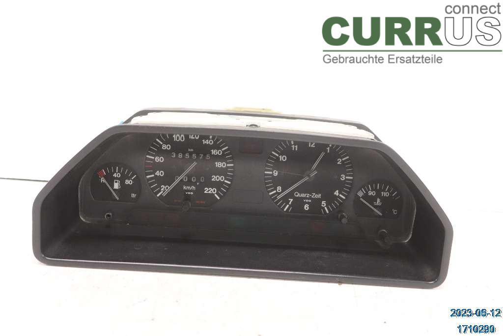 AUDI 100      83-91 Instrument cluster / comb  1,8