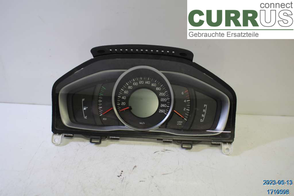VOLVO V70    14-16 Instrument cluster / comb 36001771 D2 1.6