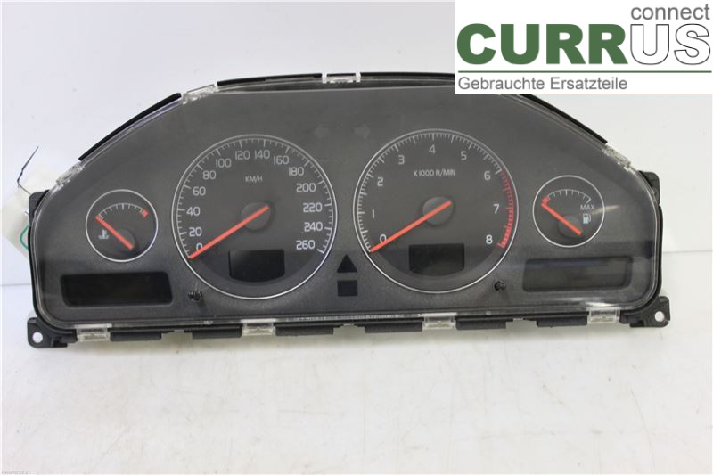 VOLVO XC70   01-04 Instrument cluster / comb 8251281 2.4T