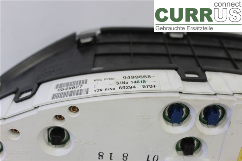 VOLVO XC70   01-04 Instrument cluster / comb 8251281 2.4T