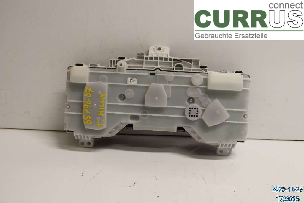 TOYOTA HILUX    05-16 Instrument cluster / comb 838000KA12 2,5 D-4D