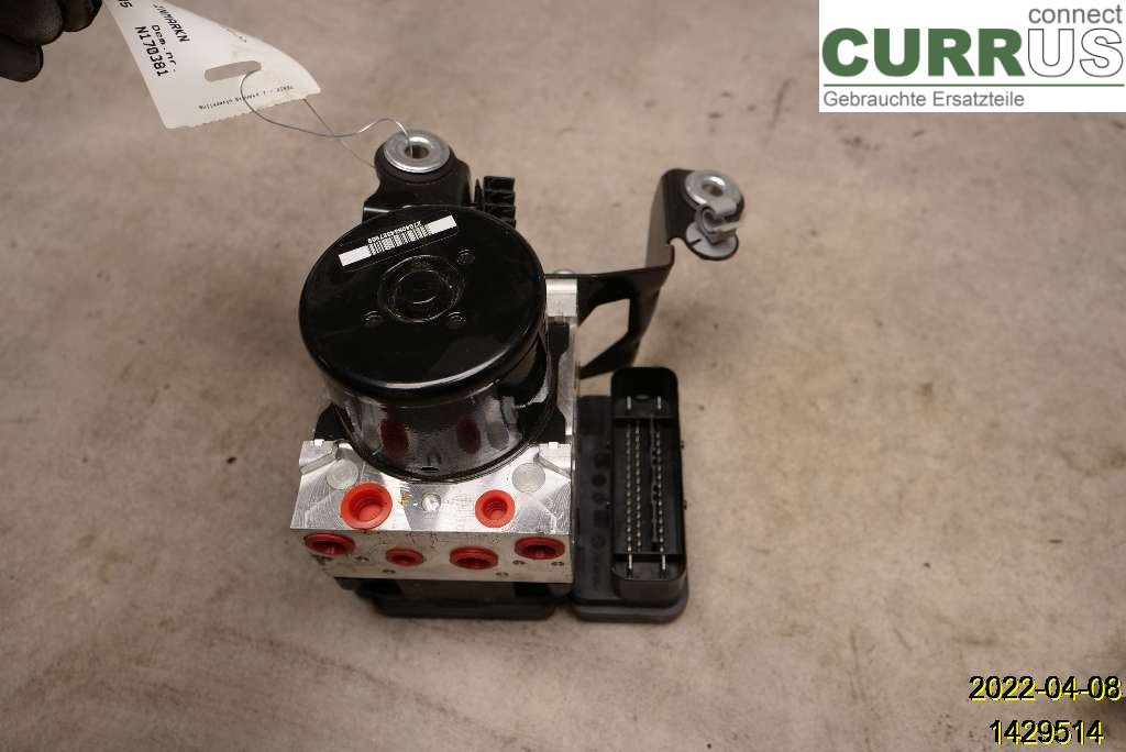 VOLVO V60  14-18 ABS Hydraulic unit 31329138 D4204T14