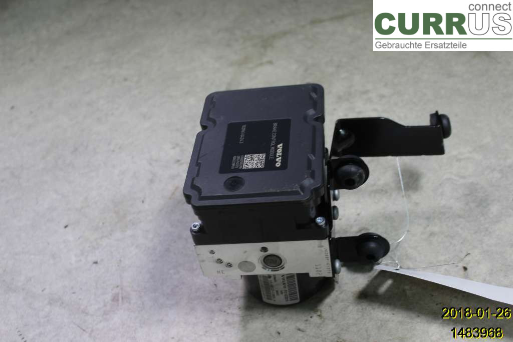 VOLVO V40  CROSS COUNTRY 13-19 Unité hydraulique ABS 31423317 D4204T8
