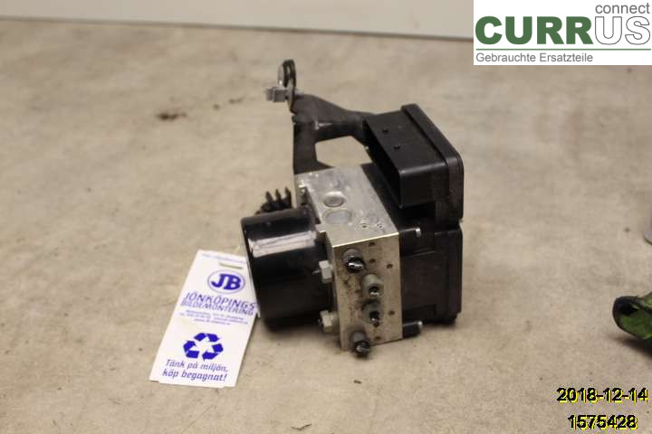 VOLVO V60  14-18 ABS Hydraulic unit 31329138 B5204T9