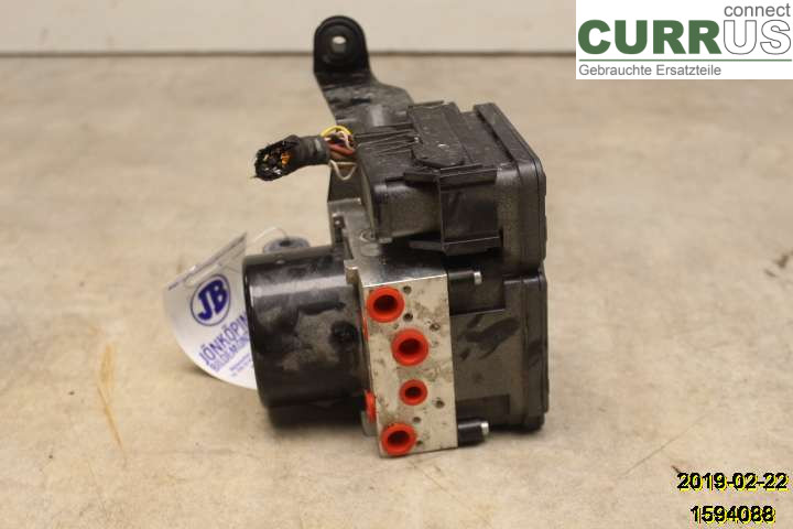 VOLVO V40  CROSS COUNTRY 13-19 Unité hydraulique ABS 31423317 D4204T8