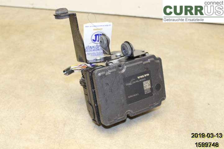VOLVO V40  CROSS COUNTRY 13-19 Unité hydraulique ABS 31423317 B5204T8