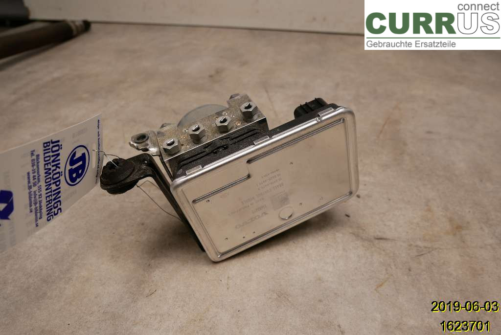 VOLVO V90  17- ABS Hydraulic unit 31680104 B4204T31