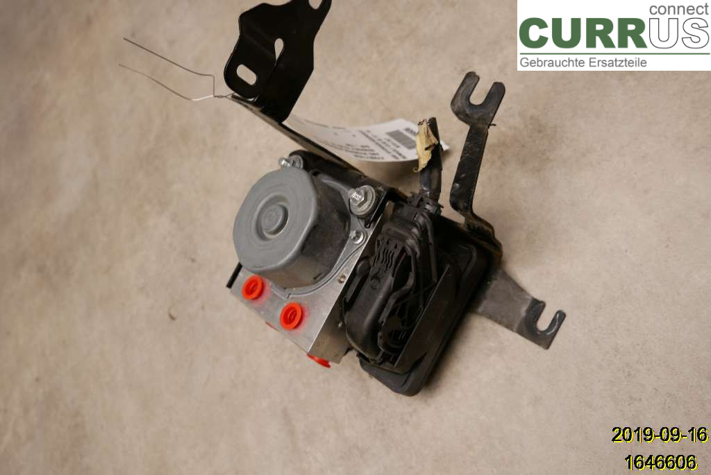RENAULT CLIO IV   12-16 ABS Hydraulic unit 476606853R D4F-740