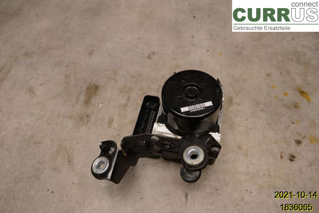 VOLVO XC70   08-13 ABS Hydraulic unit 31329140 D5244T17