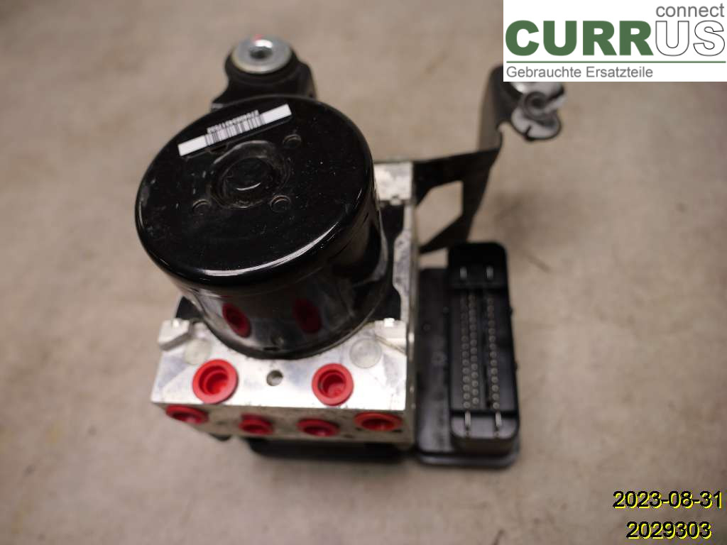 VOLVO V70    14-16 ABS Hydraulic unit 31329140 D5204T7