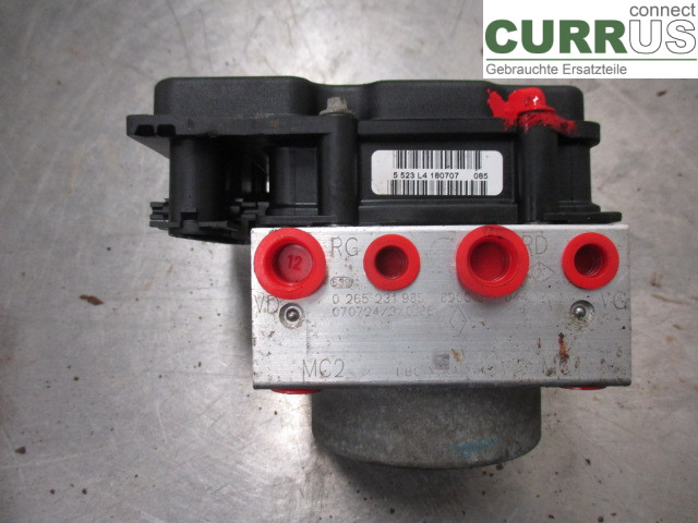 RENAULT CLIO II    01-08 ABS Hydraulic unit 7701067629 D4F-722