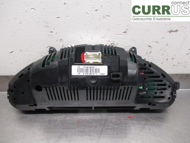 MB CLS (C219)   03-11 Instrumentkam A2195404411 M113.967