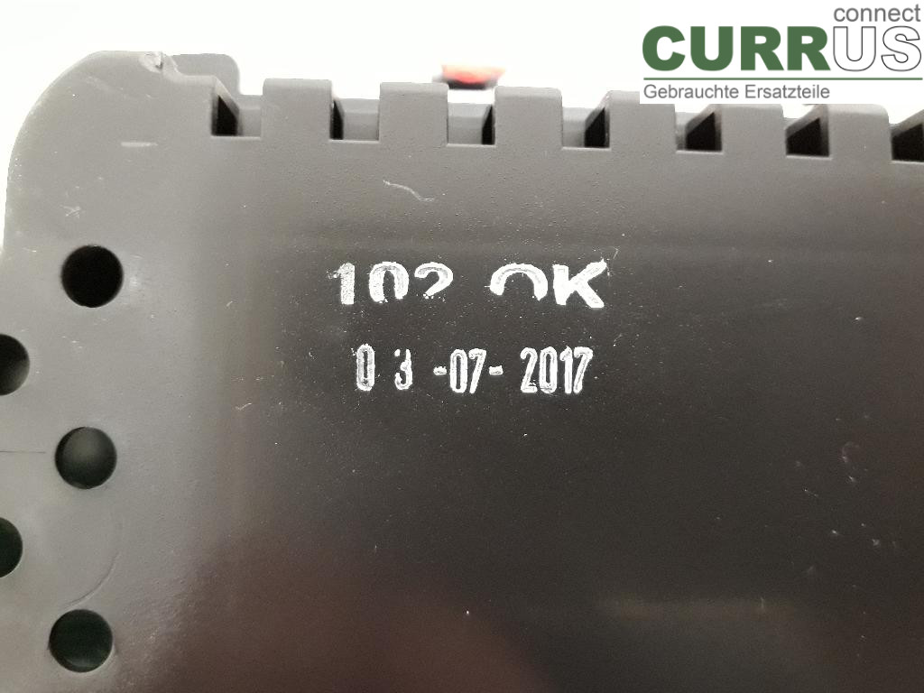 VOLVO V40  12-19 Instrument cluster / comb 36010380 D4204T8