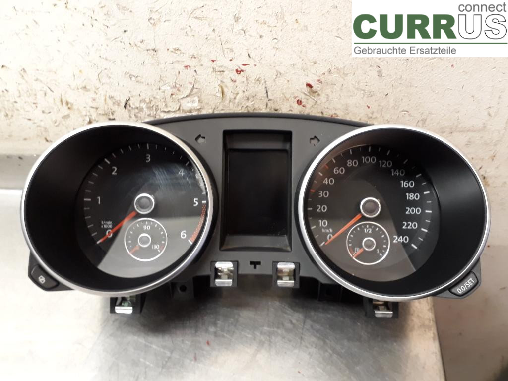VW GOLF VI     09-13 Instrument cluster / comb 5K0920872AX CAYC