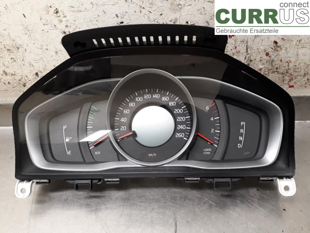 VOLVO XC70  14-16 Instrument cluster / comb 36012790 D5244T15