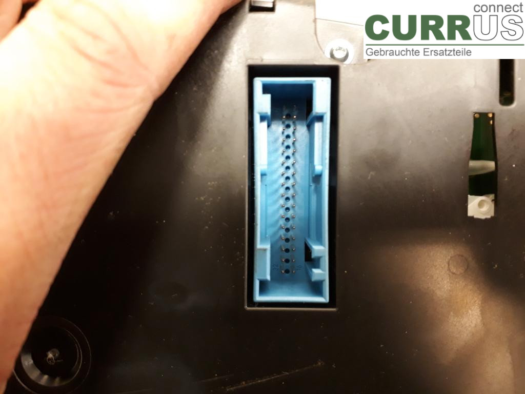 VW CADDY  11-15 Instrument cluster / comb 2K0920875DX CBZB