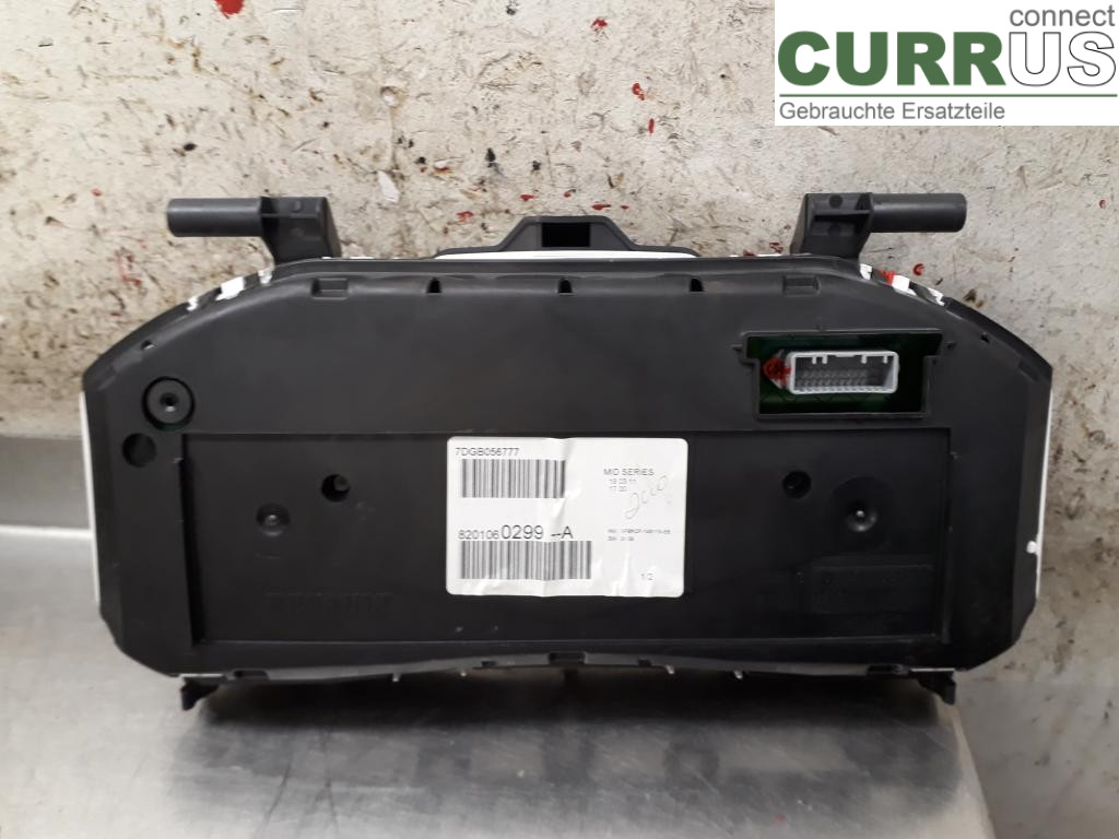 RENAULT CLIO III  09-12 Instrument cluster / comb 8201060299 K9K-770
